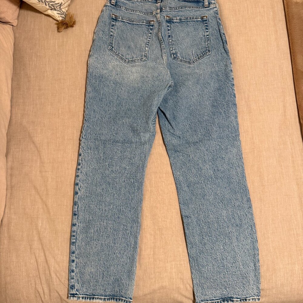 Abercrombie & Fitch Dad High Rise Jeans Size 28/6R Curve Love in Medium Wash - Picture 5 of 7